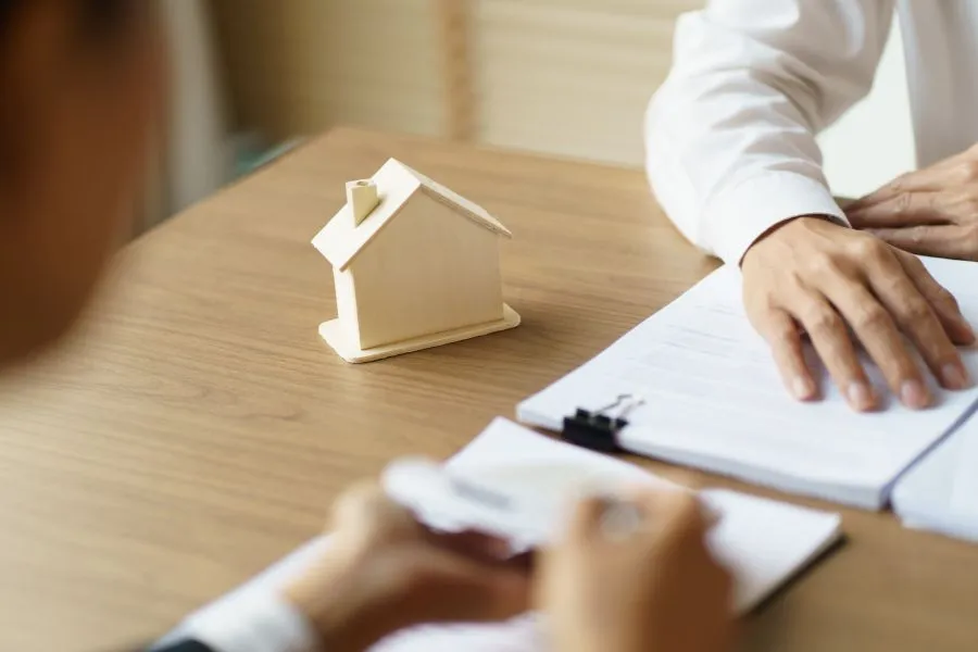 Thủ tục mượn tuổi xây nhà năm